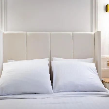 Cosy Et Chic Climatise A Montmartre Parigi